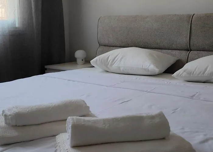 Two Bedroom Apartment With Pool