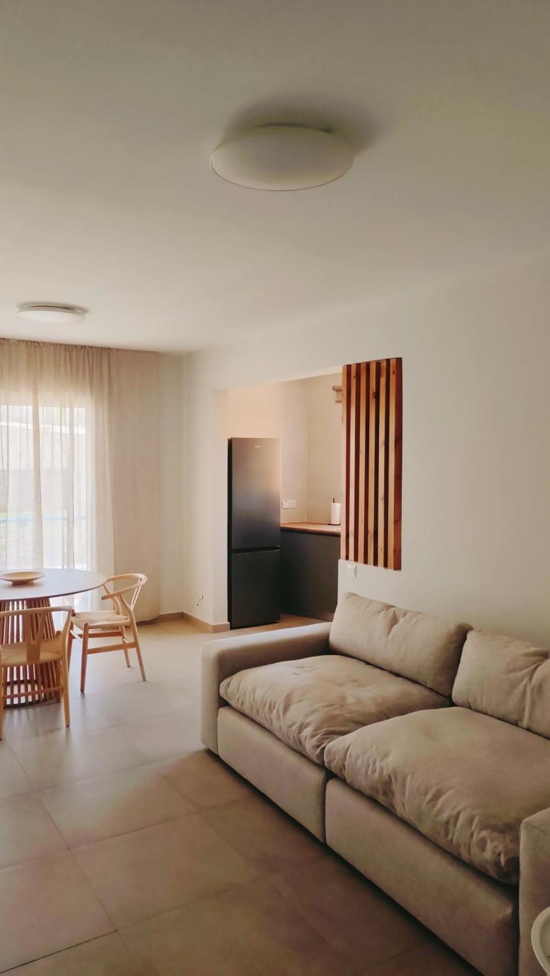 Apartment Two Bedroom With Pool *