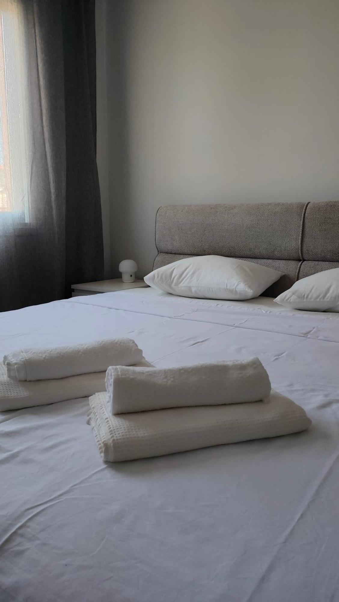 Apartment Two Bedroom With Pool